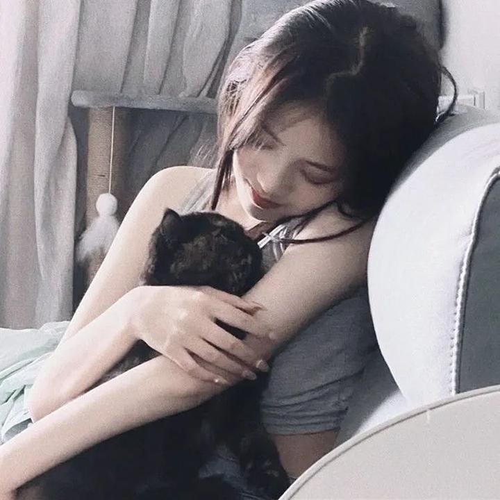 九王爷的告白封面